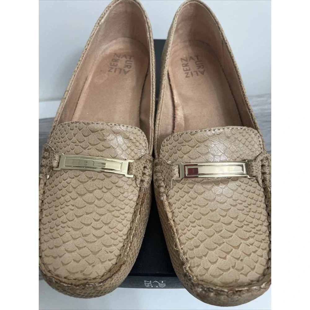 Naturalizer Gadget Taupe snakeskin loafers 9 1/2 M‎ women's